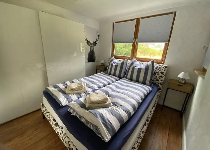 Eifelcottage Wren * Ulmen